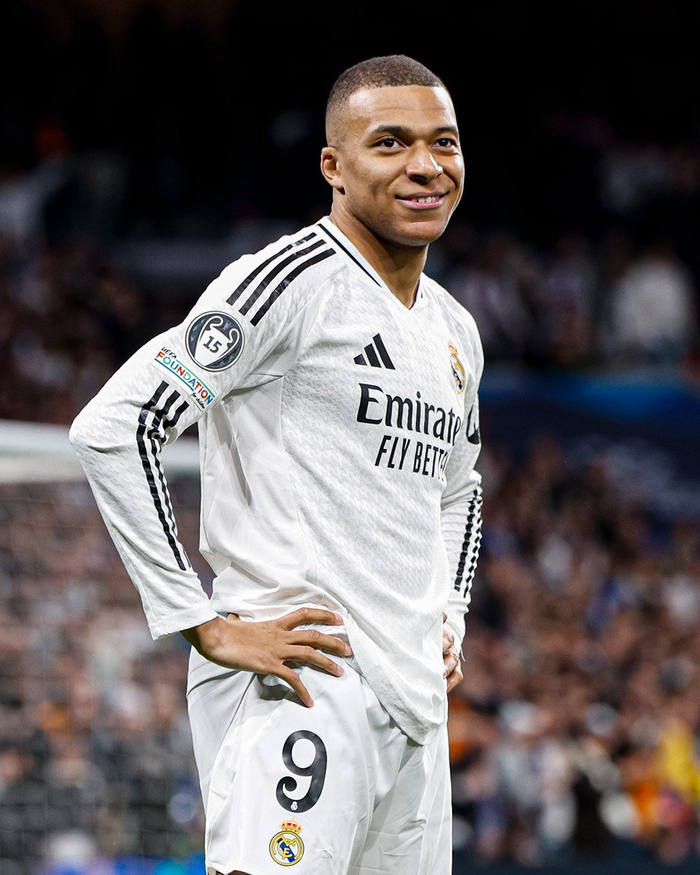 篮球员饮食与恢复方案（篮球运动员营养与恢复策略）