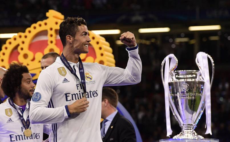 记者：阿隆索国家德比惹恼维尼修斯后，曾让米利唐去找他谈谈（记者：国家德比中阿隆索激怒维尼修斯，随后让米利唐出面沟通）