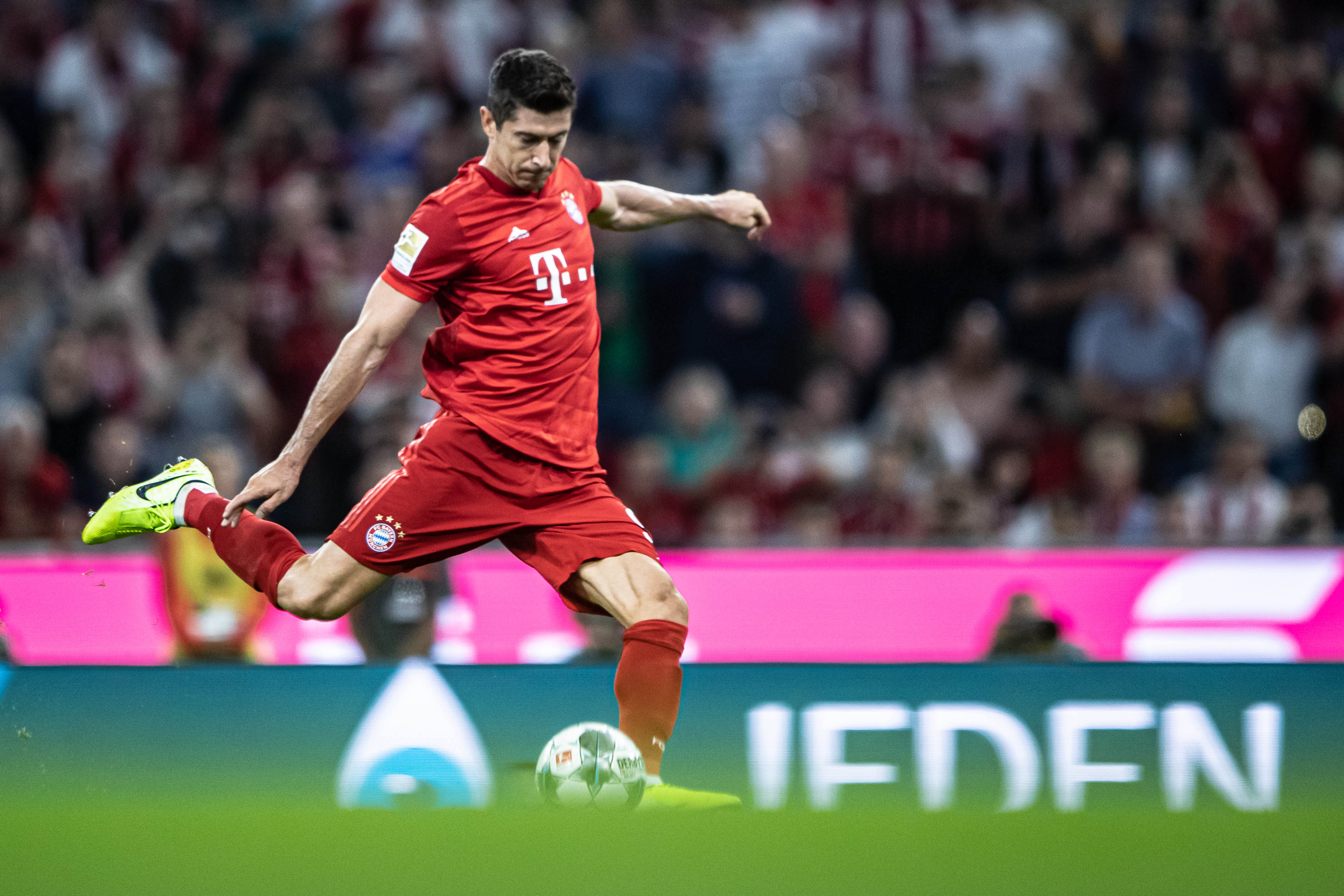 每体：加维和费尔明受伤，佩德里刚复出，弗里克面临布阵难题（每体：加维与费尔明伤停，佩德里刚回归，弗里克面临排兵布阵困局）