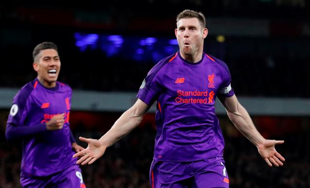 热议成都平广岛：联赛亚冠都蛮硬；租德尔加多需下载反诈app（成都与广岛握手言和引热议：联赛亚冠双线硬仗；租借德尔加多需先安装反诈App）