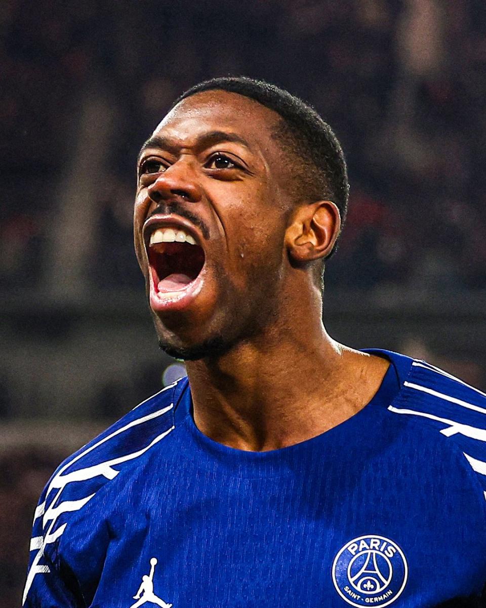 NBA：马刺惨遭连败 文班亚马表现亮眼（NBA：马刺苦吞连败，文班亚马高光发挥）