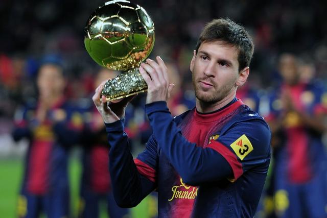 德天空：德甲三强争夺17岁中场德卡特，安德莱赫特要价2500万（德天空：德甲三豪门抢签17岁中场德卡特，安德莱赫特开价2500万）