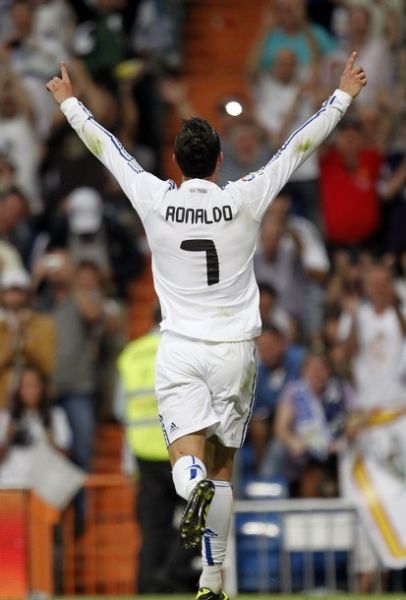 西媒：梅西下榻酒店距诺坎普仅1分钟车程（西媒称：梅西所住酒店距诺坎普开车仅需1分钟）