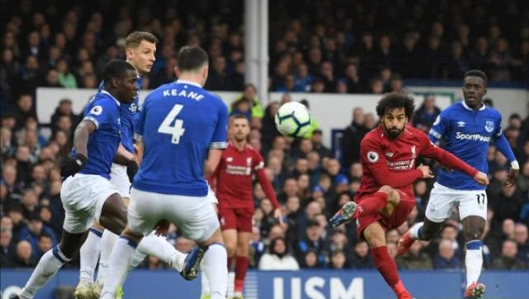 霍芬海姆3-2逆转沃尔夫斯堡，布格尔梅开二度，普罗梅尔传射（霍芬海姆3-2翻盘狼堡：布格尔梅开二度，普罗梅尔传射建功）