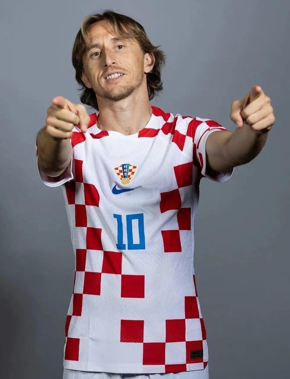 【壁纸】——拜仁慕尼黑：好久不见（【壁纸】拜仁慕尼黑：久违了）