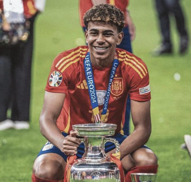 足球世界杯亚洲区预选赛关键球员表现（世界杯亚洲区预选赛焦点球员表现盘点）