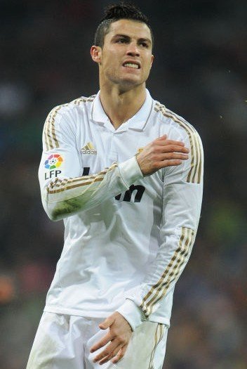 这队值得更高的排名（这支队伍理应名列更前）